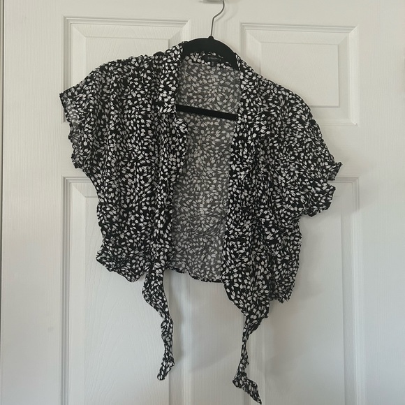 Cropped Floral Tee with Button and Tie - Picture 1 of 3